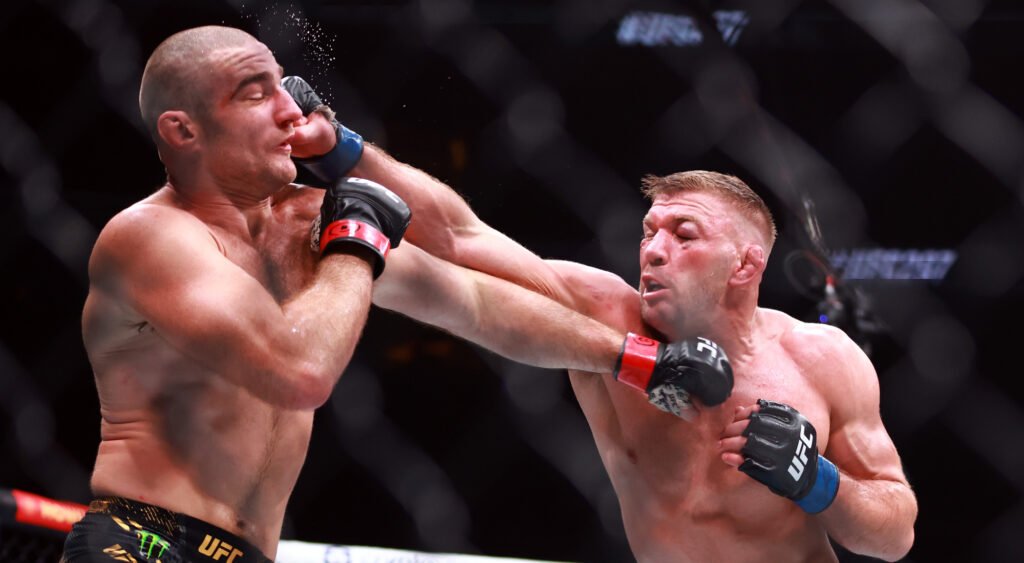 Dricus-Du-Plessis-vs.-Sean-Strickland-UFC-312-main-breakdown-thumb